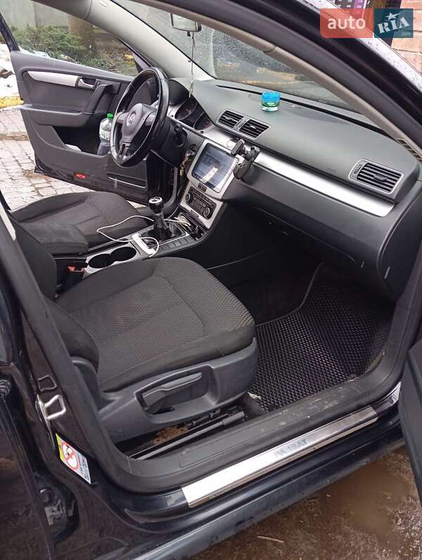 Volkswagen Passat 2011