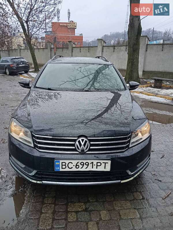 Volkswagen Passat 2011