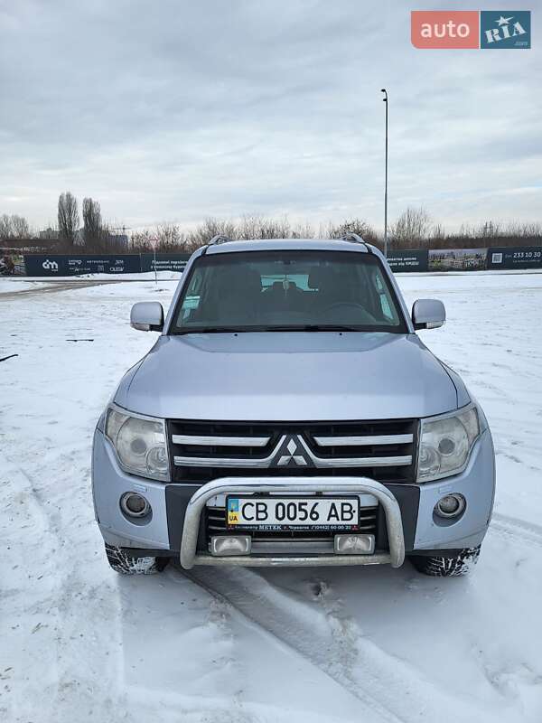 Mitsubishi Pajero Wagon 2010