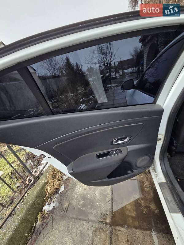 Renault Fluence 2013