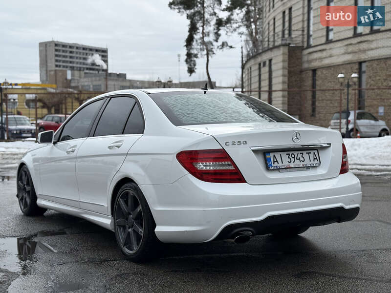 Mercedes-Benz C-Class 2013