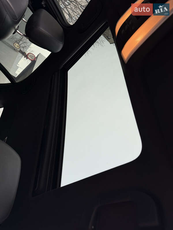 Mercedes-Benz C-Class 2013