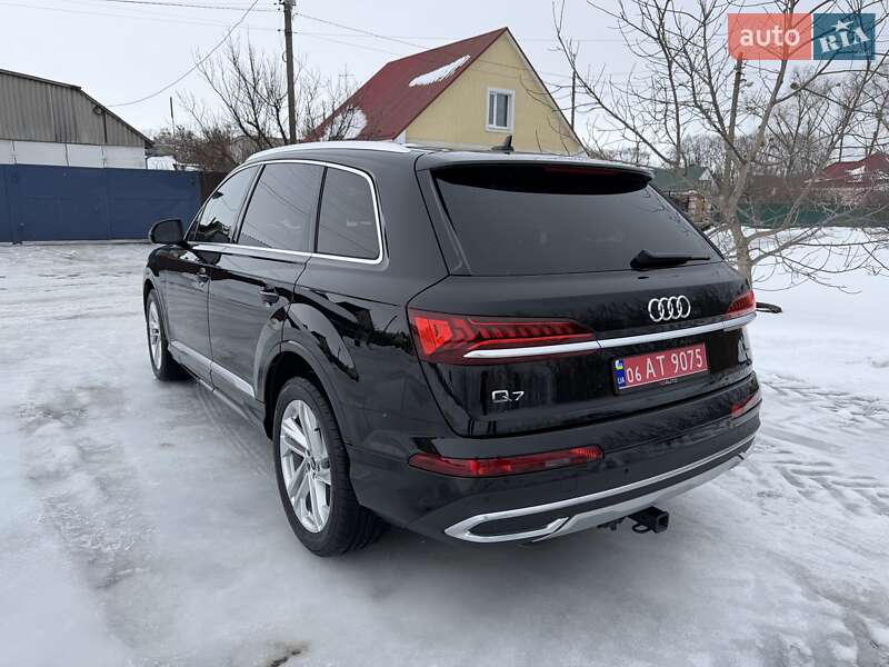 Audi Q7 2021