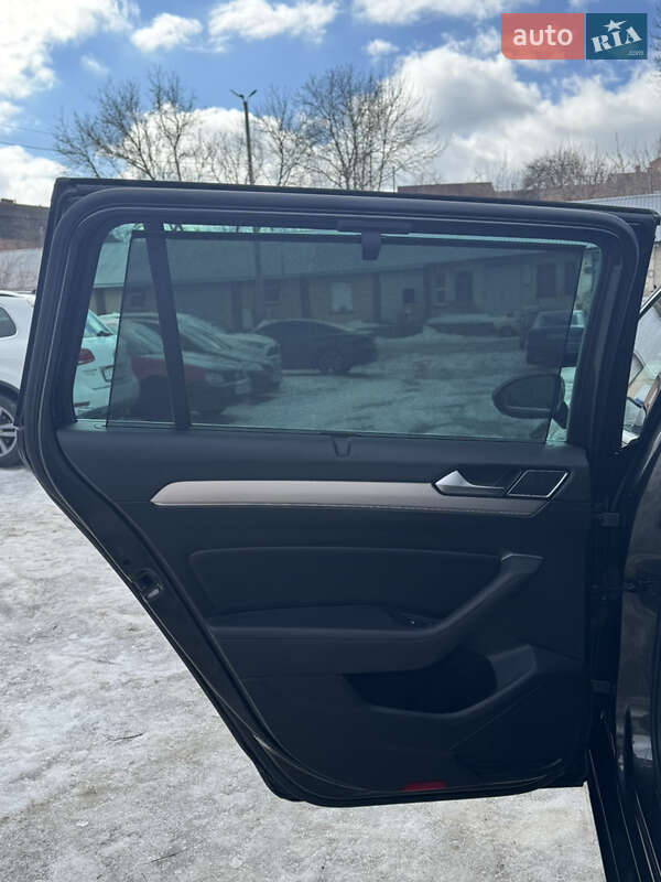 Volkswagen Passat 2019