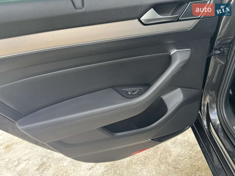 Volkswagen Passat 2019