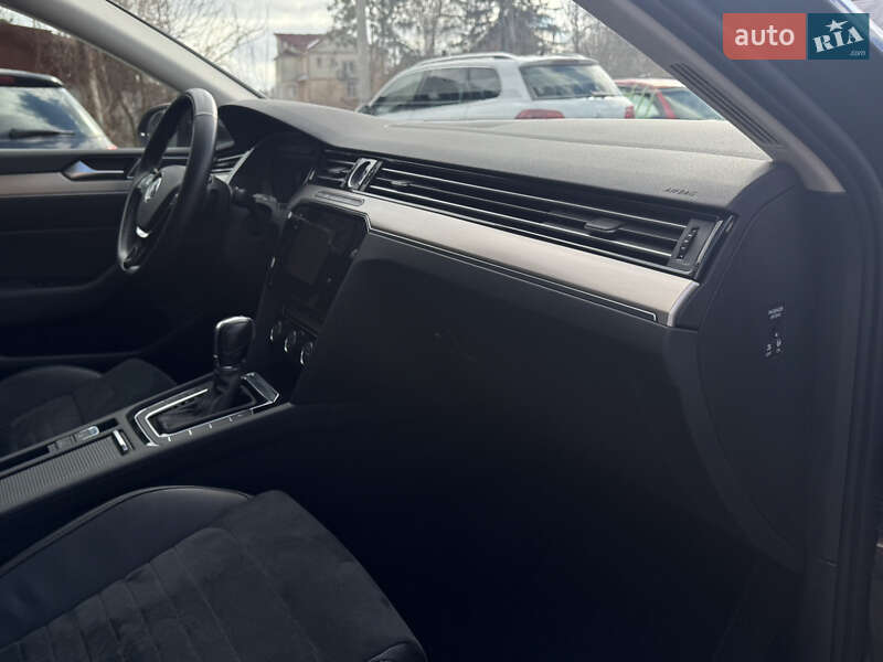 Volkswagen Passat 2019