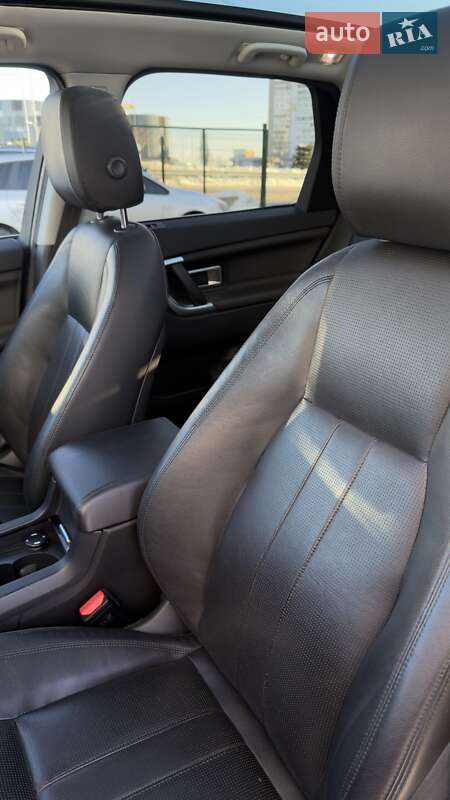 Land Rover Discovery Sport 2015