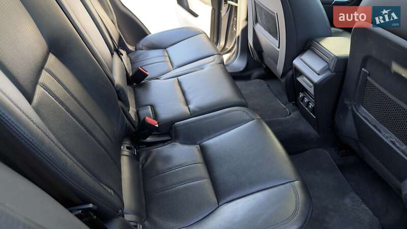 Land Rover Discovery Sport 2015