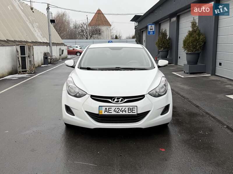 Hyundai Elantra 2014