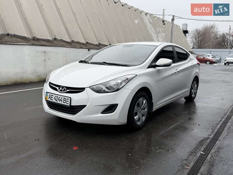 Hyundai Elantra 2014
