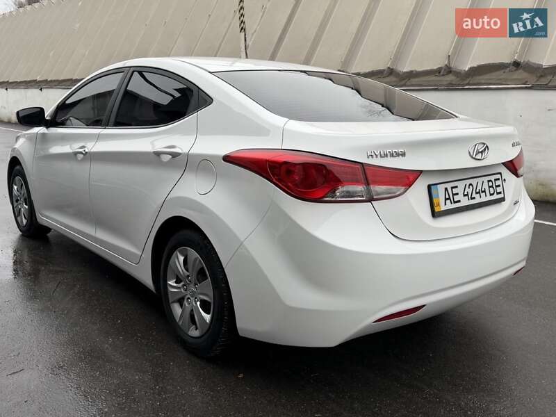 Hyundai Elantra 2014