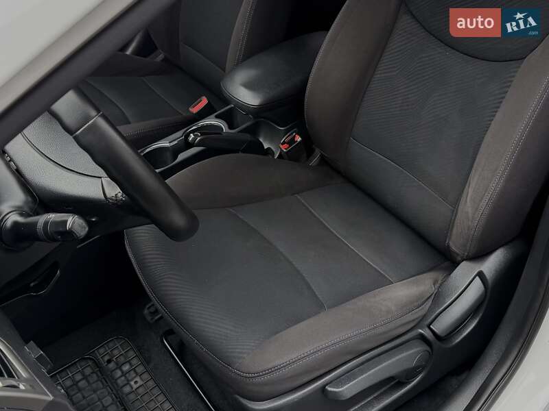 Hyundai Elantra 2014