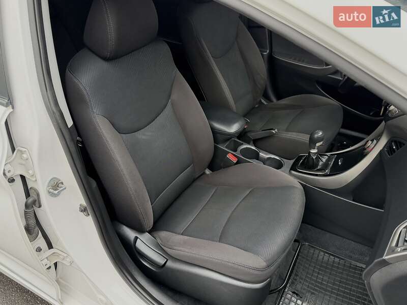 Hyundai Elantra 2014