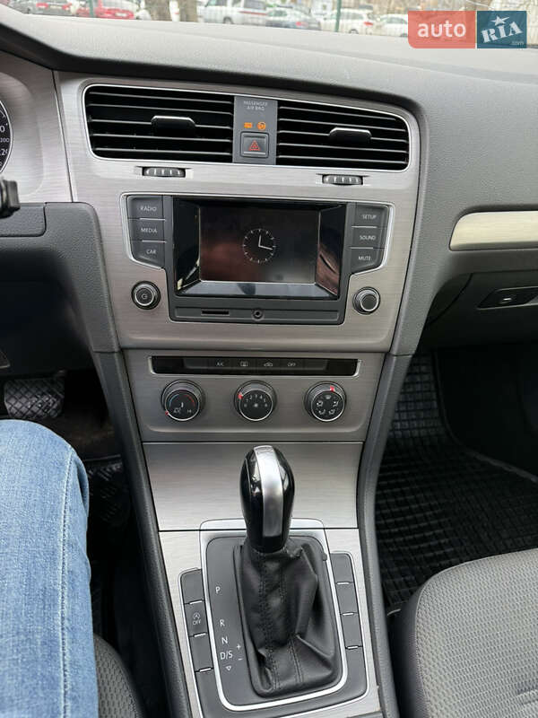 Volkswagen Golf 2015