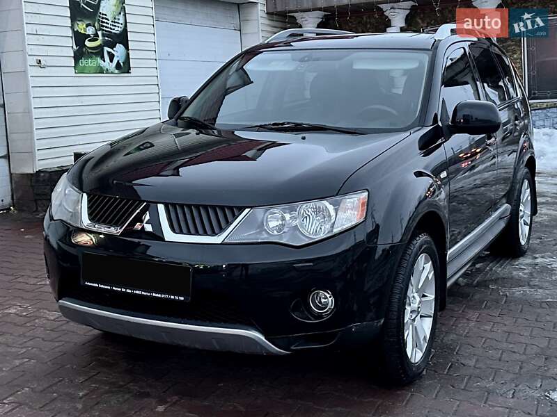 Mitsubishi Outlander XL 2009
