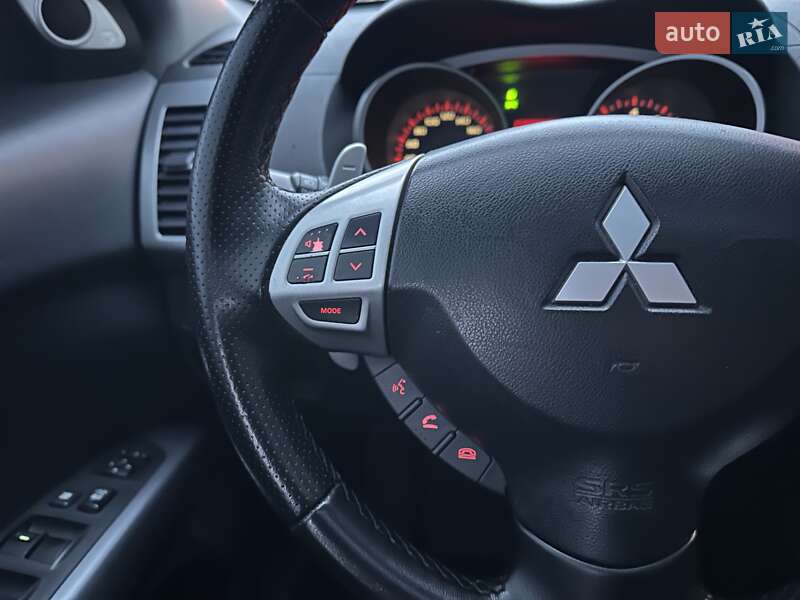 Mitsubishi Outlander XL 2009