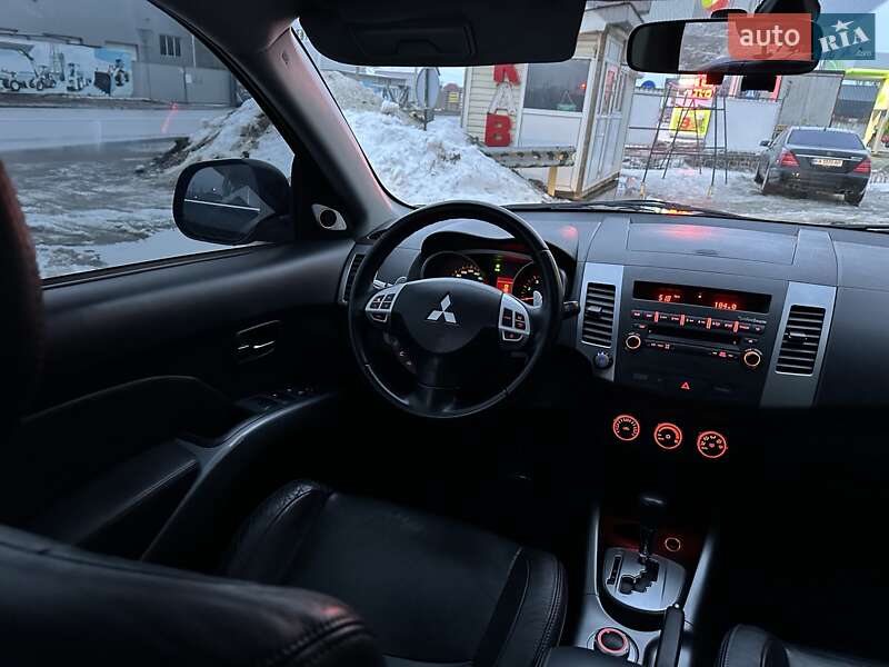 Mitsubishi Outlander XL 2009