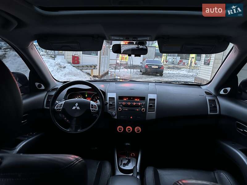 Mitsubishi Outlander XL 2009