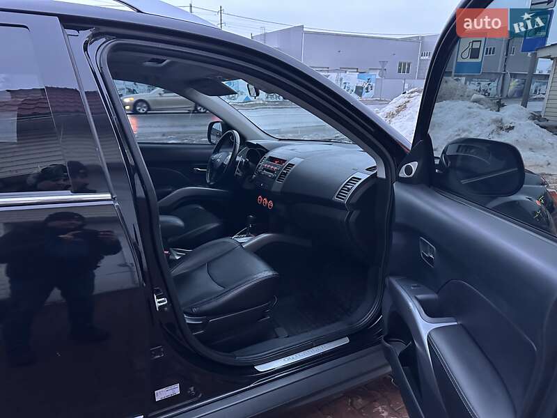 Mitsubishi Outlander XL 2009