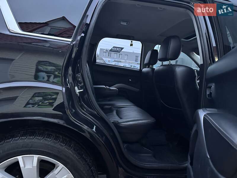 Mitsubishi Outlander XL 2009