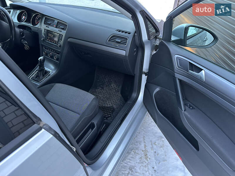 Volkswagen Golf 2013