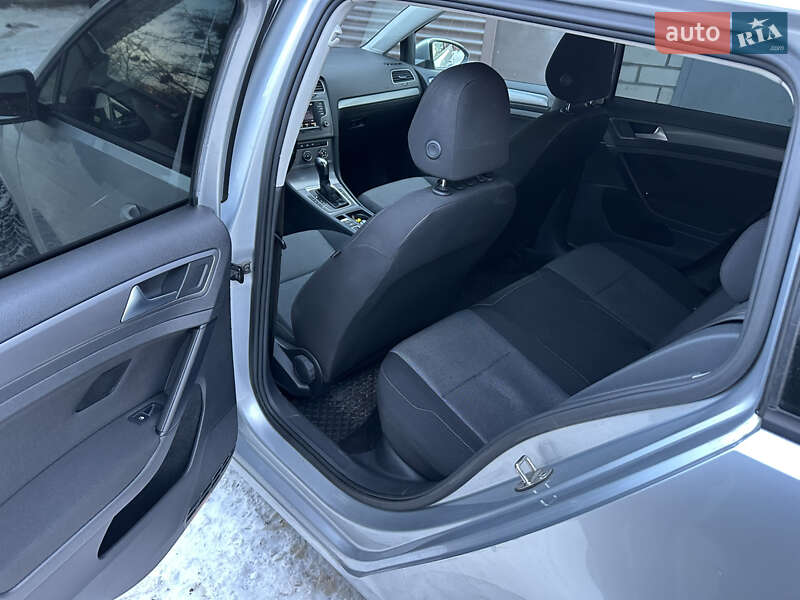 Volkswagen Golf 2013