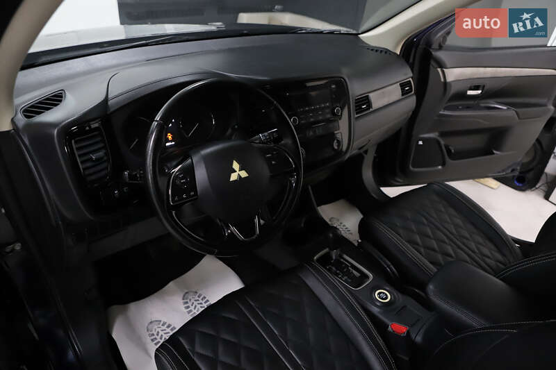 Mitsubishi Outlander 2017