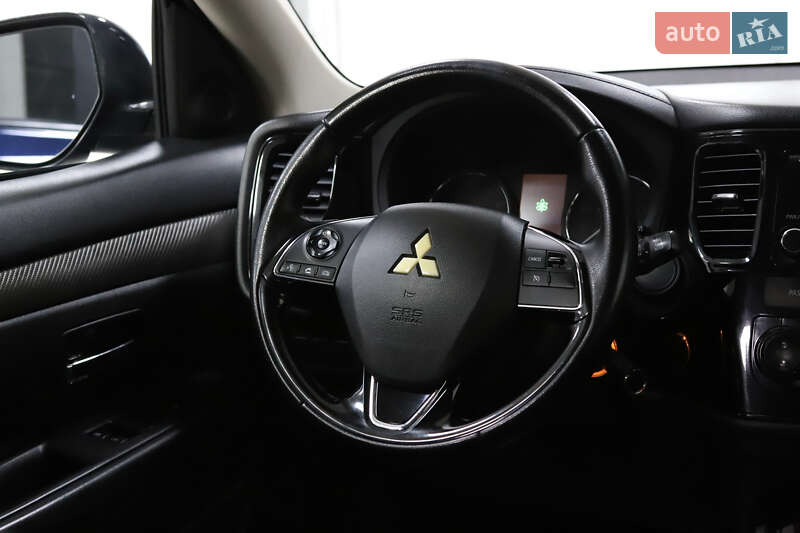 Mitsubishi Outlander 2017