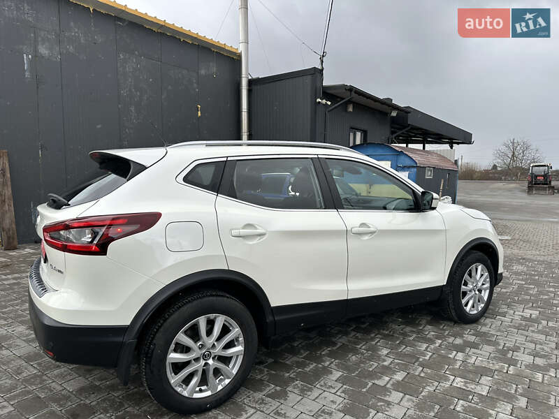 Nissan Rogue Sport 2020