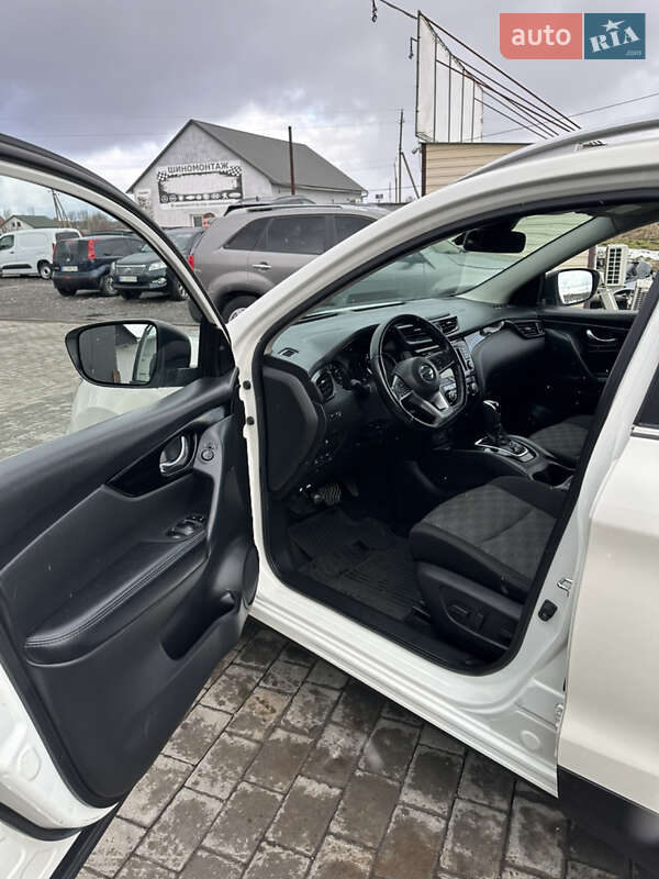 Nissan Rogue Sport 2020