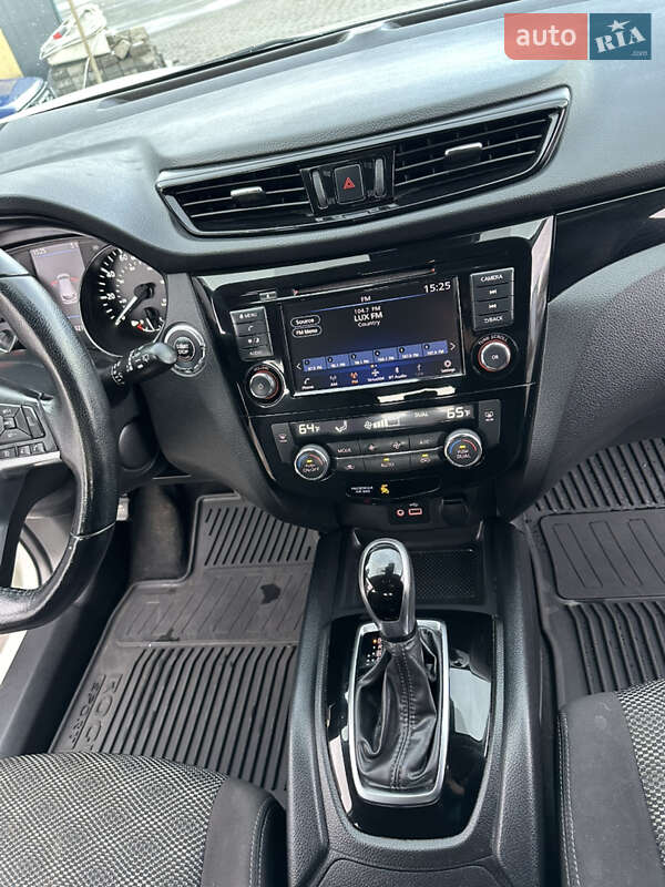 Nissan Rogue Sport 2020