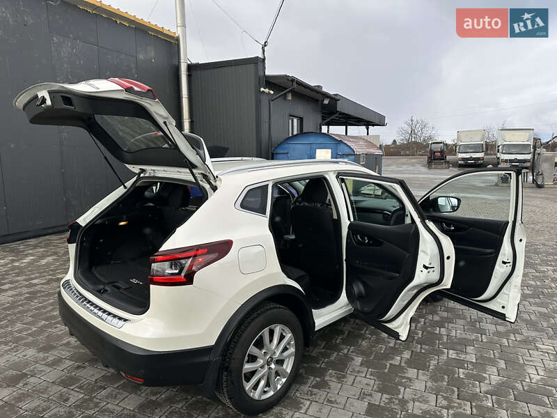 Nissan Rogue Sport 2020