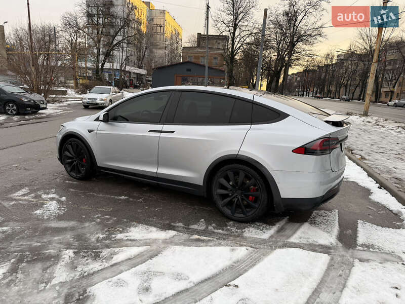 Tesla Model X 2016
