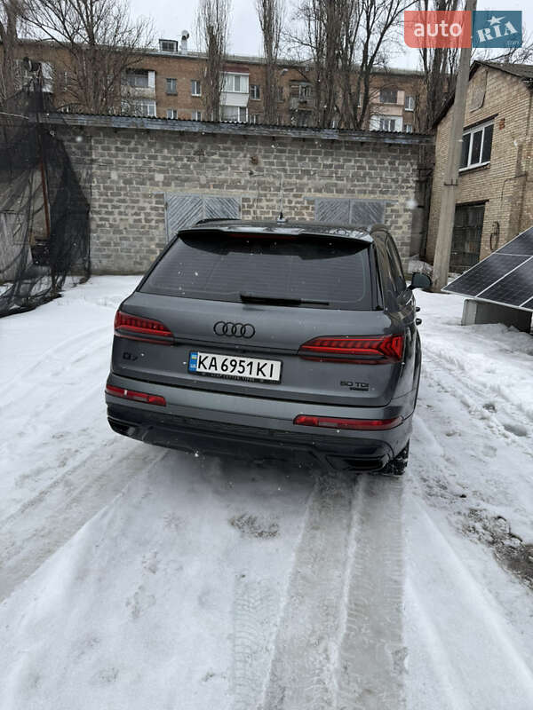 Audi-5