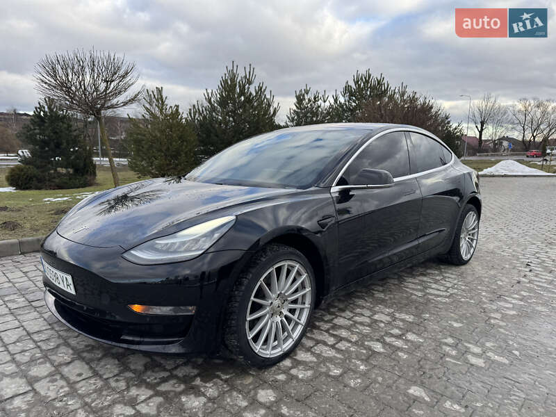 Tesla Model 3 2018