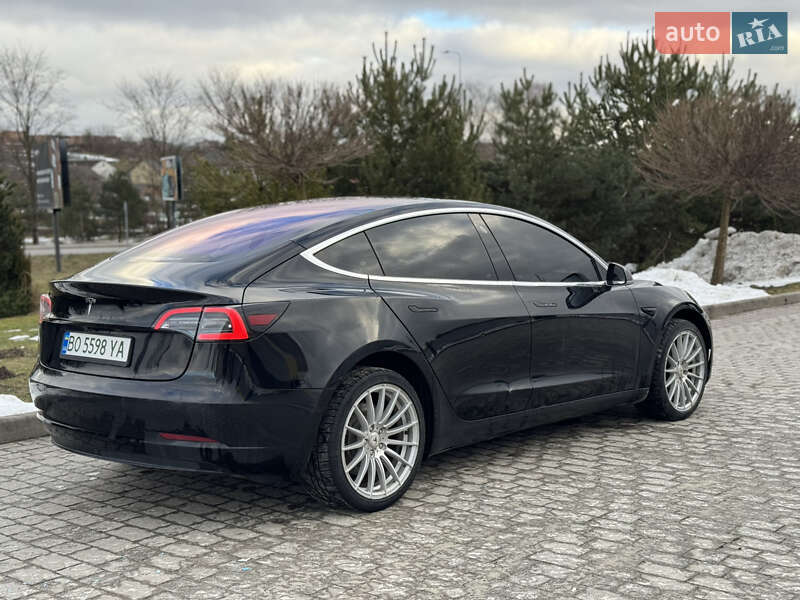 Tesla Model 3 2018