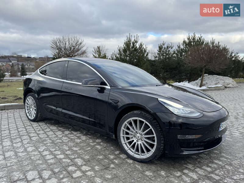 Tesla Model 3 2018