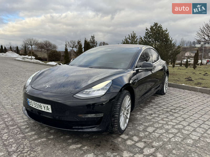 Tesla Model 3 2018