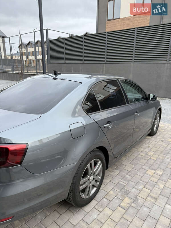 Volkswagen Jetta 2015