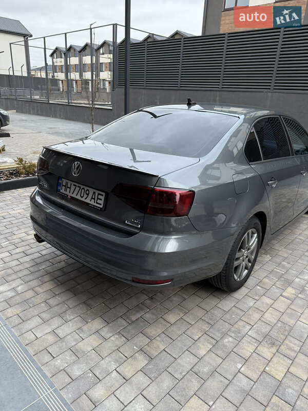 Volkswagen Jetta 2015