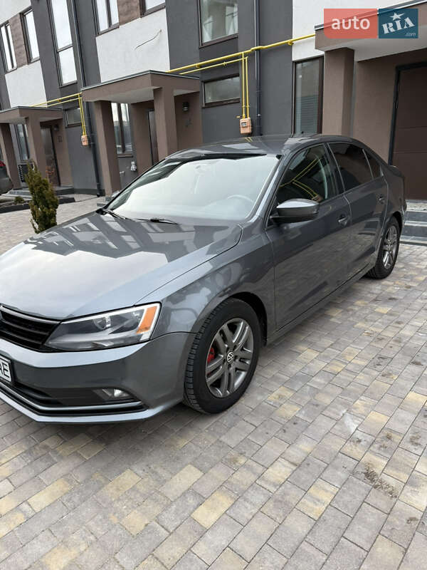 Volkswagen Jetta 2015