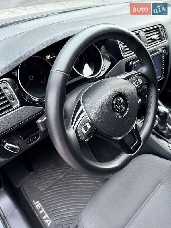 Volkswagen Jetta 2015