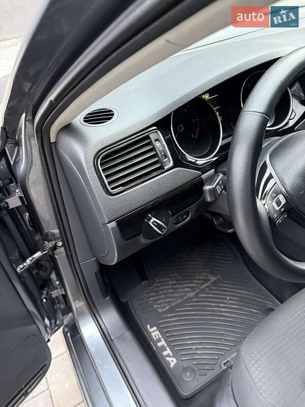 Volkswagen Jetta 2015