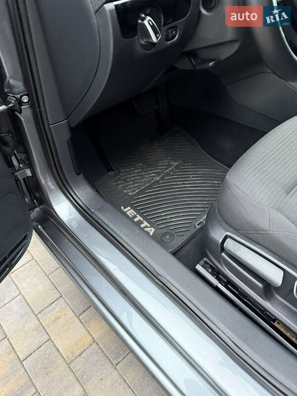 Volkswagen Jetta 2015