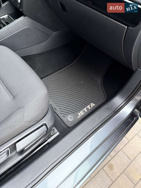 Volkswagen Jetta 2015