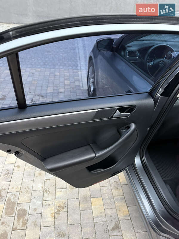 Volkswagen Jetta 2015