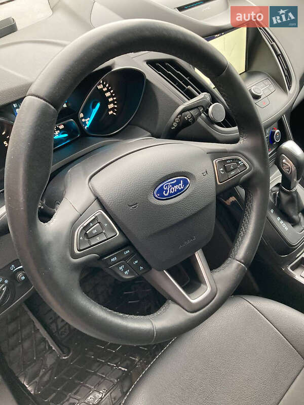 Ford Kuga 2019