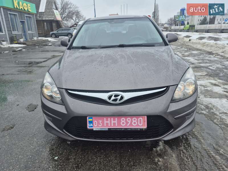 Hyundai i30 2011