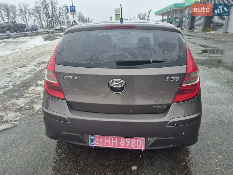 Hyundai i30 2011