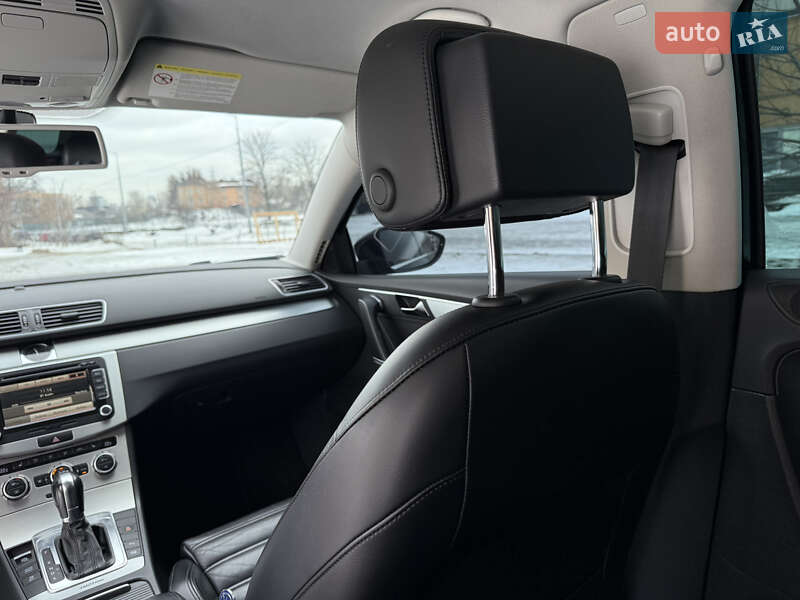 Volkswagen Passat 2012